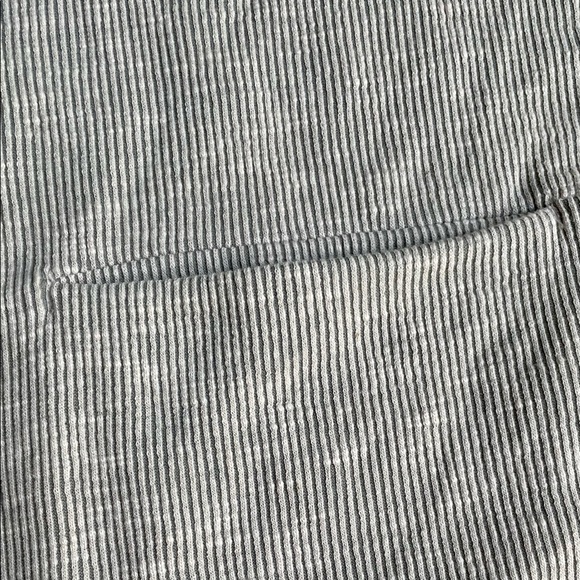 DONNI. Ribbed Sweater Coat Open Front Stretchy Ribbed Pockets Tan/Sand Color O/S - Picture 4 of 15